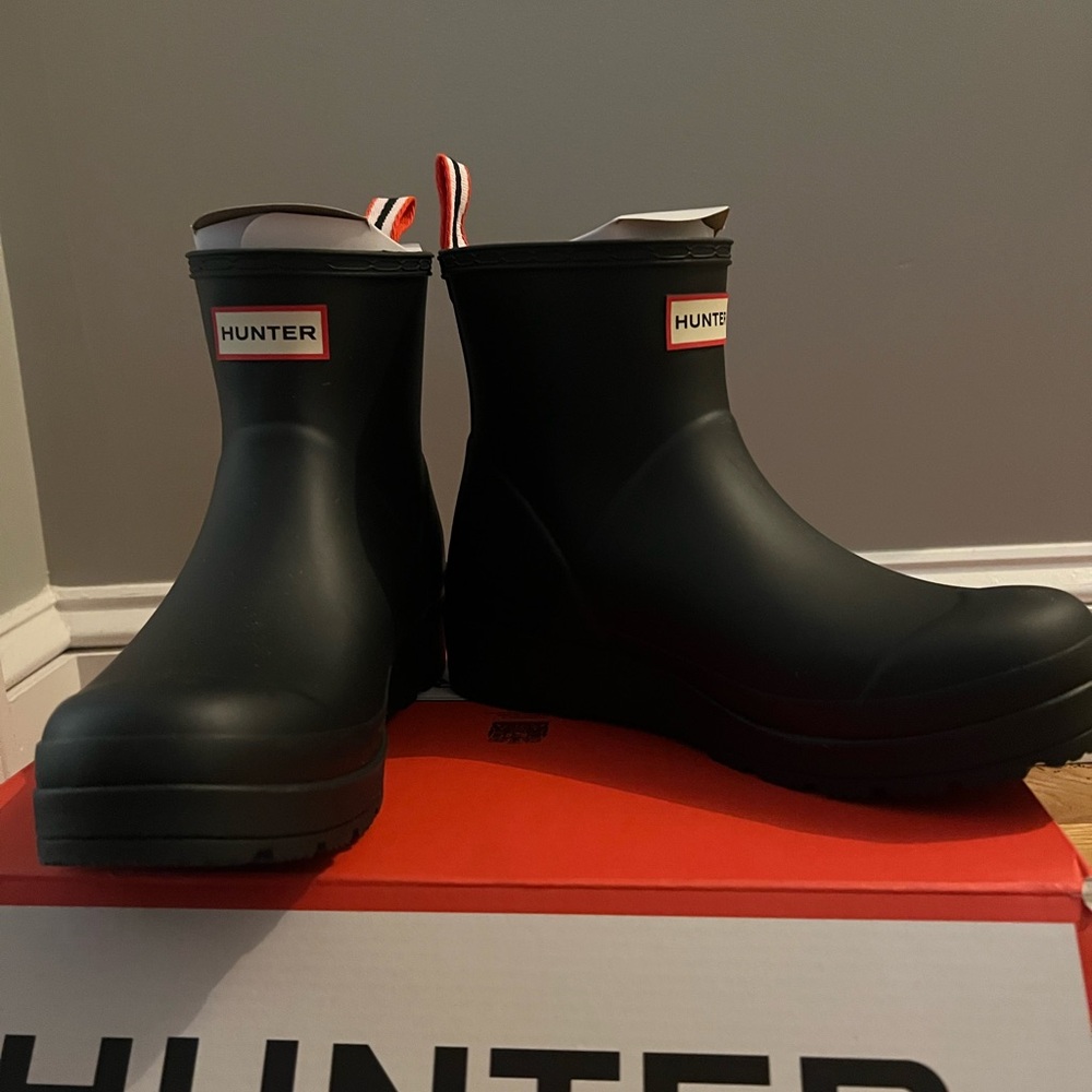 NEW and in Box! Hunter Black Ankle Rain Boots